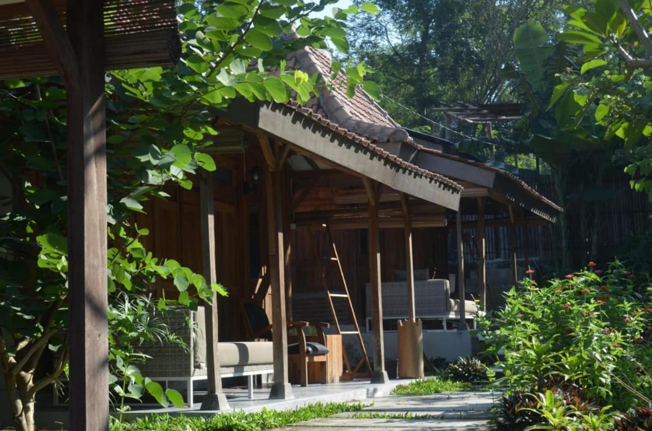 Villa Kayu Джокьякарта Экстерьер фото